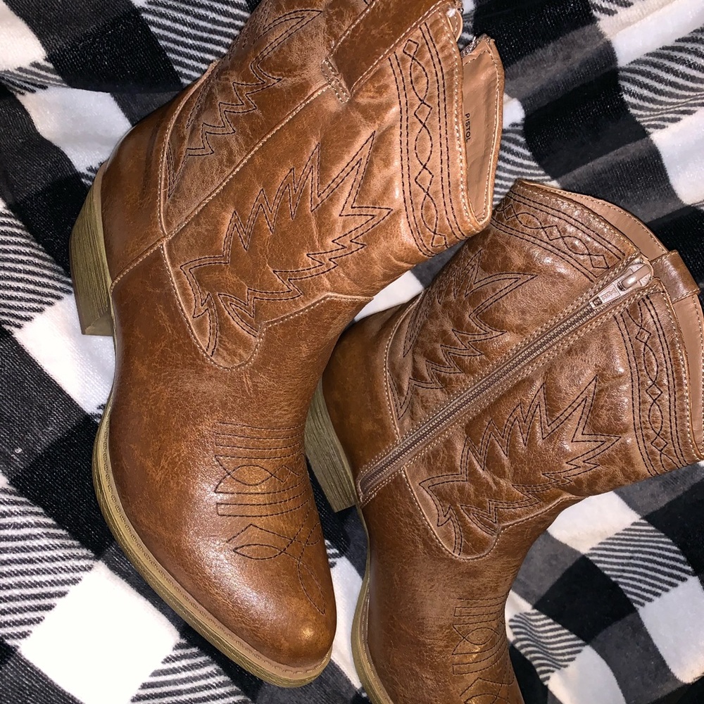 Coconuts by Matisse-Pistol Cowboy Boots